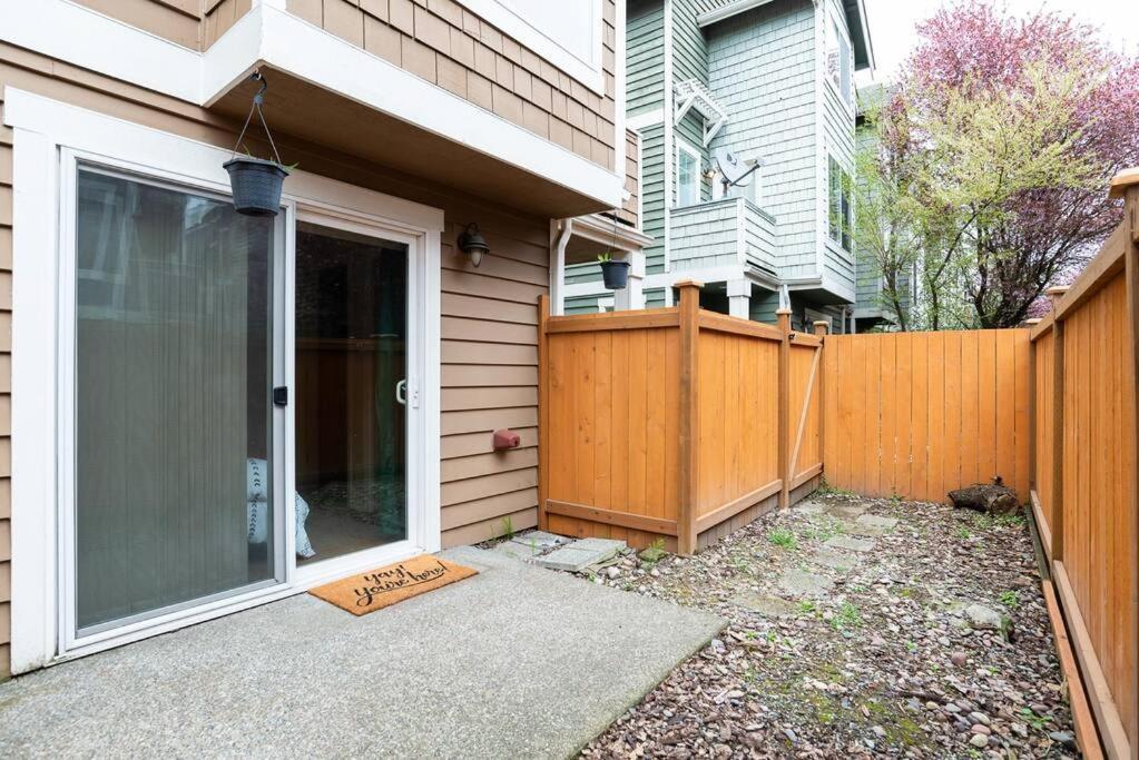 Snug Suite Near Greenlake! Seattle Exterior photo