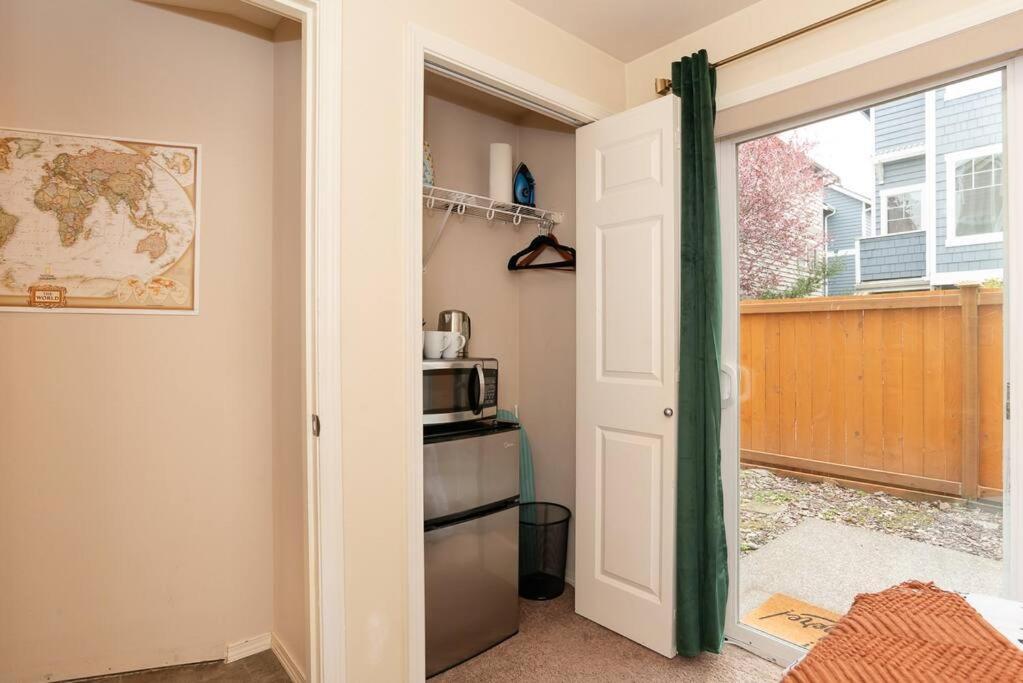 Snug Suite Near Greenlake! Seattle Exterior photo